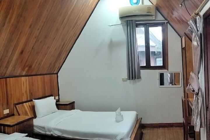 Room 33 of 78
