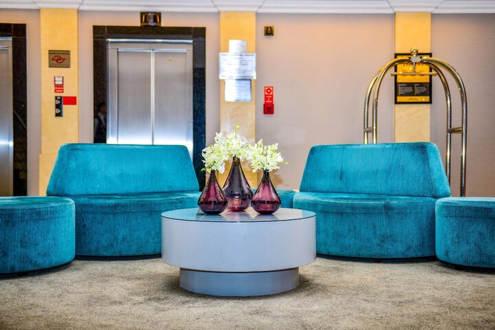 Entrance & Lobby