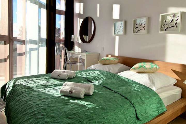Room 17 of 272