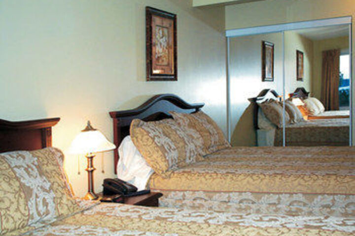 Room 14 of 37