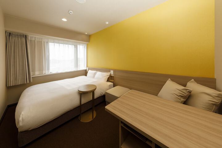Room 6 of 31
