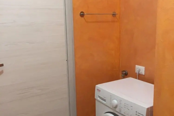 Room 4 of 21