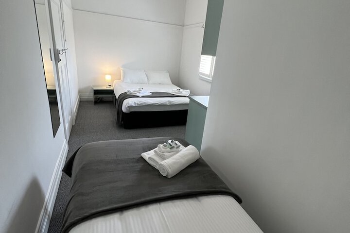 Room 8 of 24