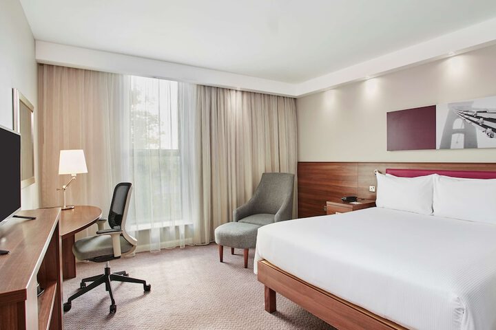 Room 7 of 27