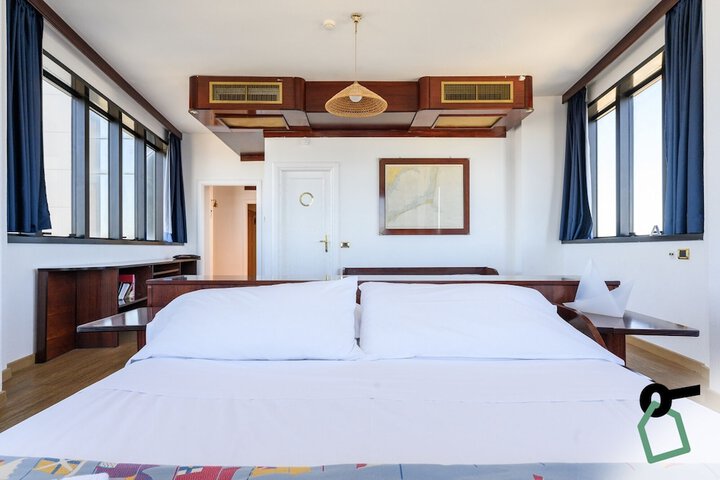 Room 18 of 47