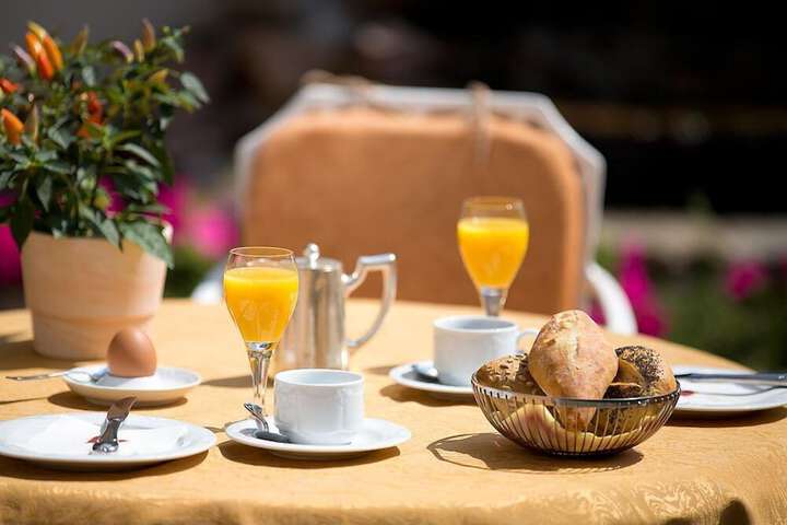 Breakfast/Coffee Service 33 of 68