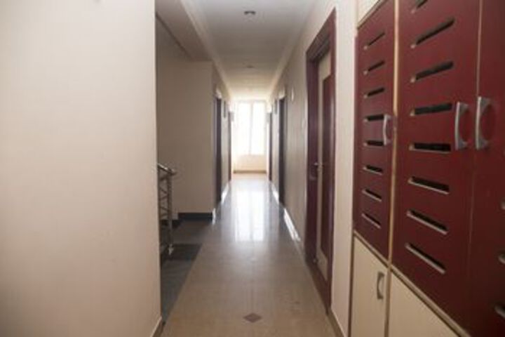 Ballroom/Hall 15 of 21