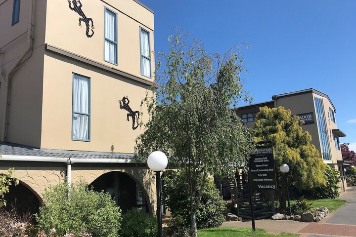 Hotel Entry