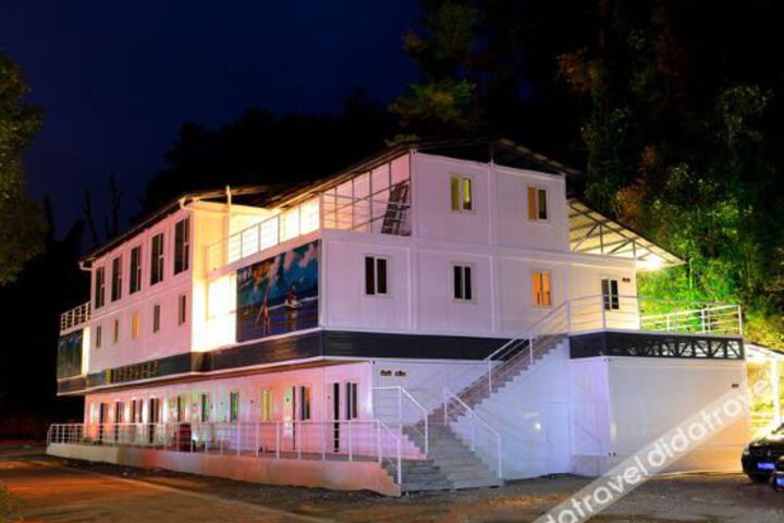 Emerald Bay Huiketing Hotel
