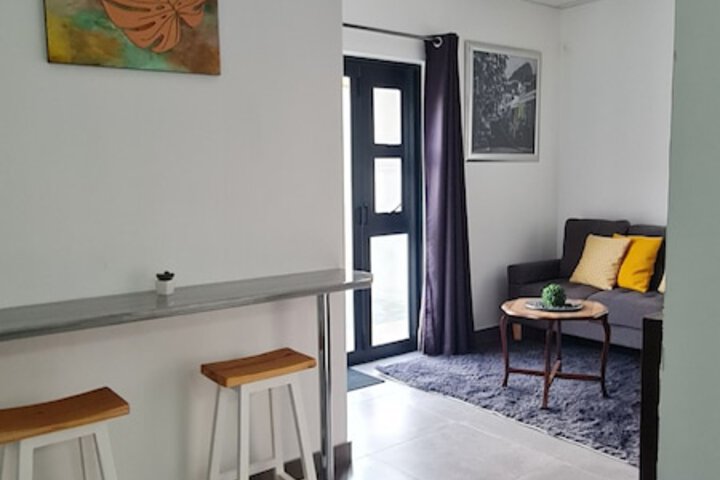 Room 32 of 66