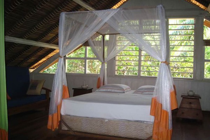 Room 6 of 23