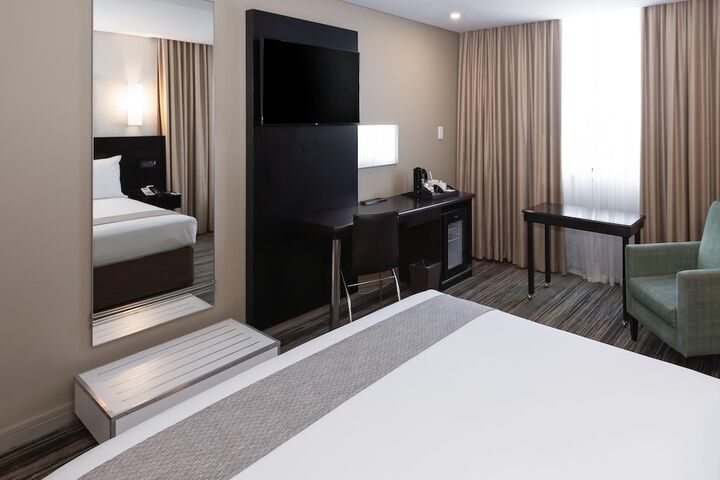 Room 12 of 79
