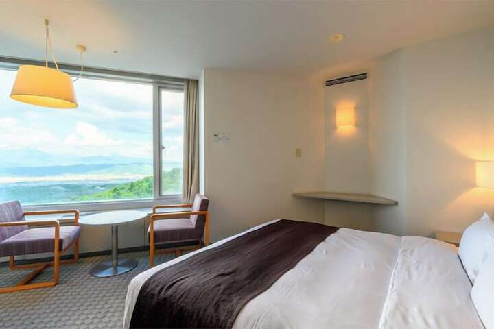 Room 7 of 173