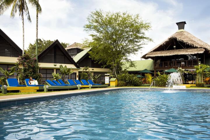 Pools & Facilities