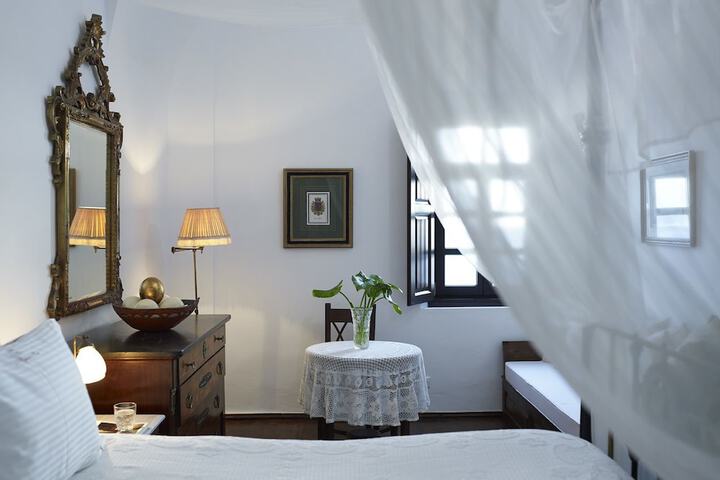 Room 14 of 39