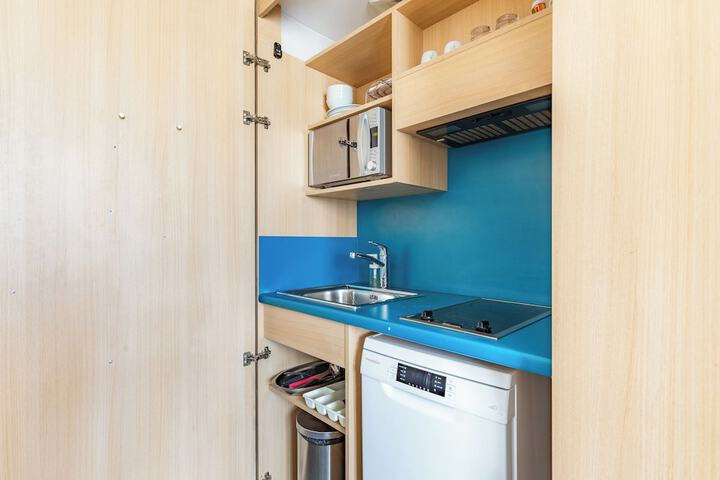 Private kitchenette