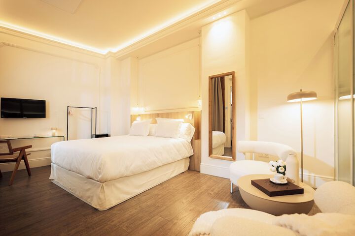 Room 30 of 80