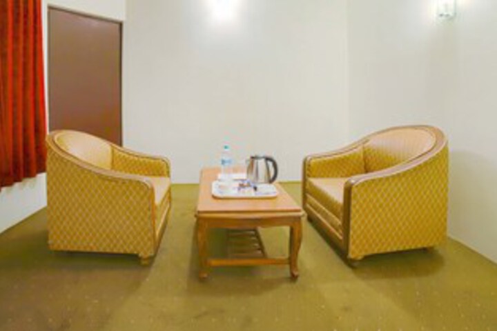 Room 19 of 34