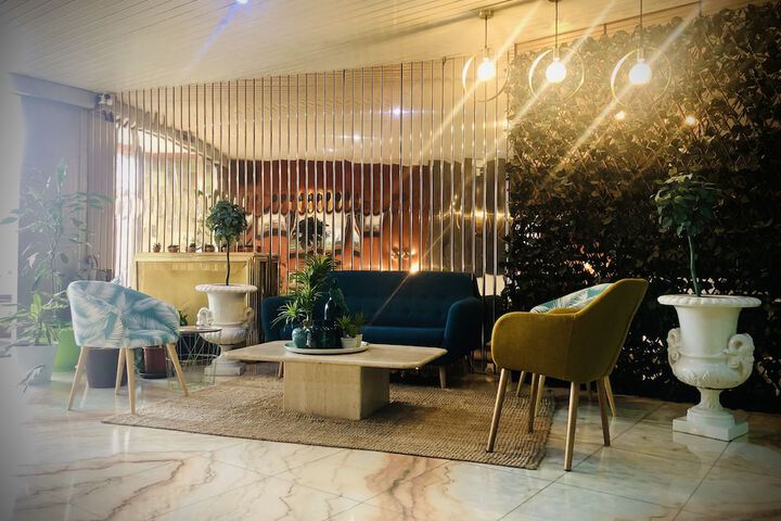 Hotel Lobby
