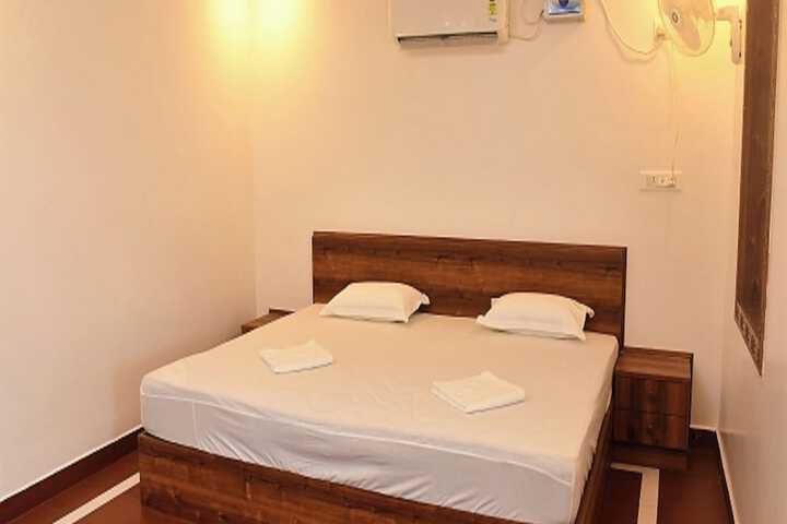 Room 6 of 21