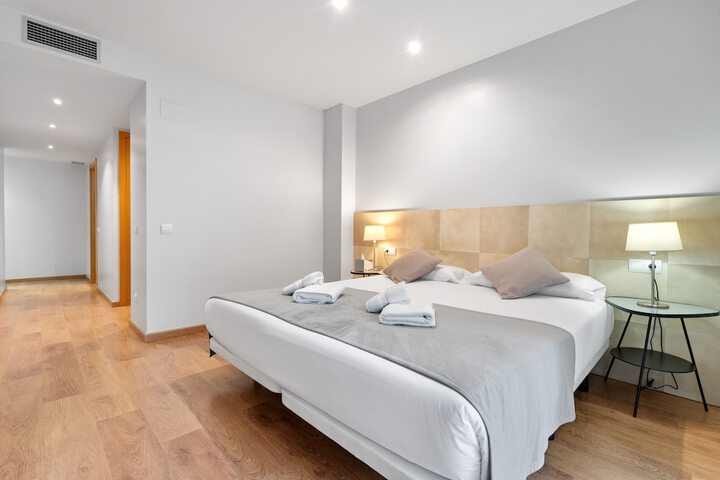 Room 10 of 30