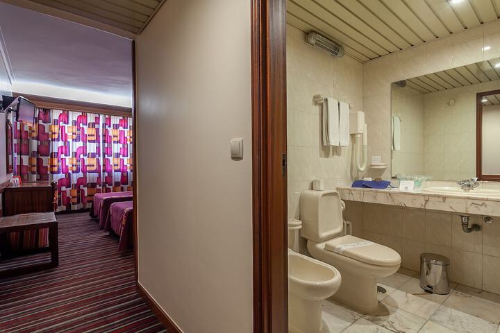 Clean Restrooms