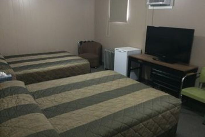 Room 11 of 14