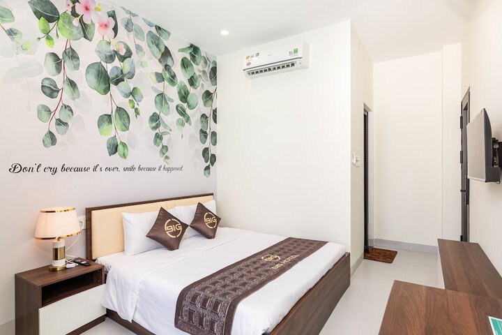 Room 4 of 40