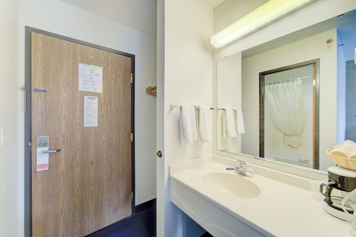 Room 40 of 56