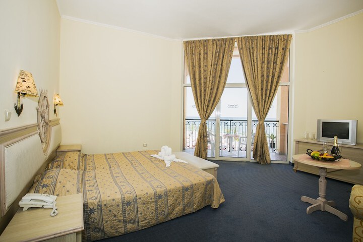 Room 48 of 124