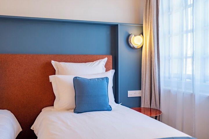 Room 19 of 79