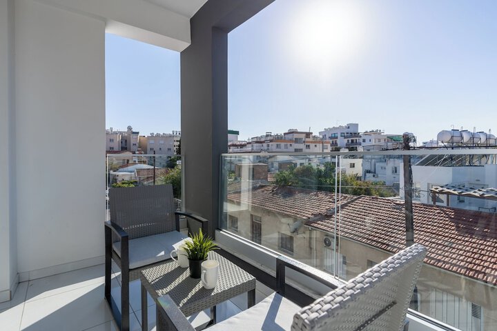Terrace/Patio 174 of 210