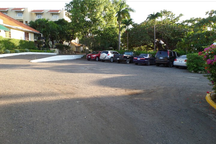Property Grounds 18 of 21