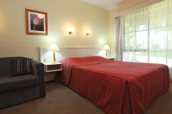 Room 10 of 43