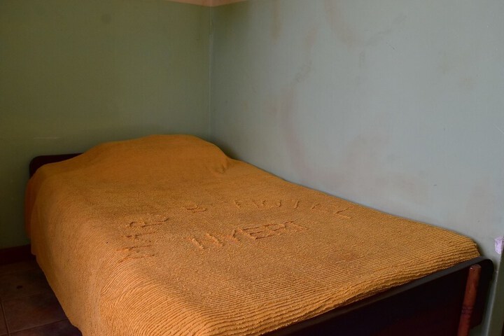 Room 6 of 23