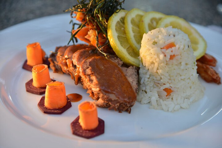 Dining 74 of 93