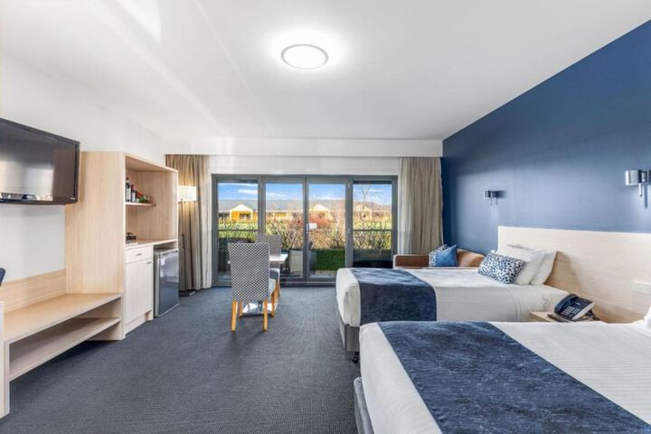 Room 14 of 60
