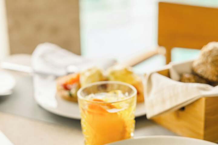 Breakfast/Coffee Service 105 of 139
