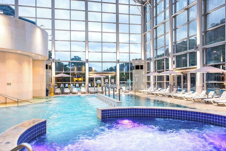 Pool 33 of 108
