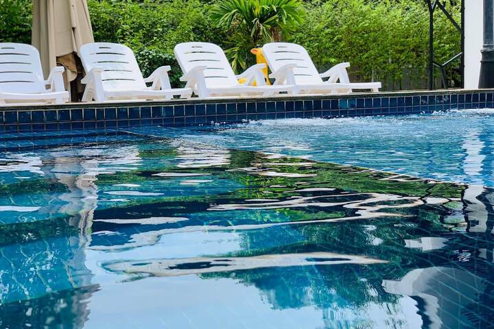Pool 59 of 91