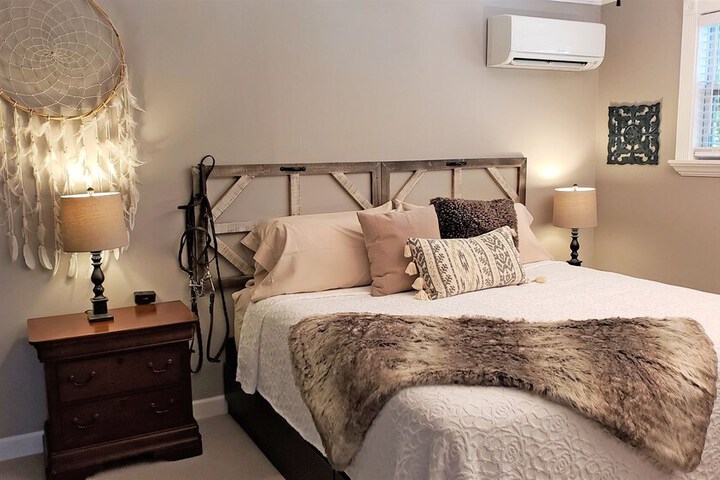 Room 11 of 26