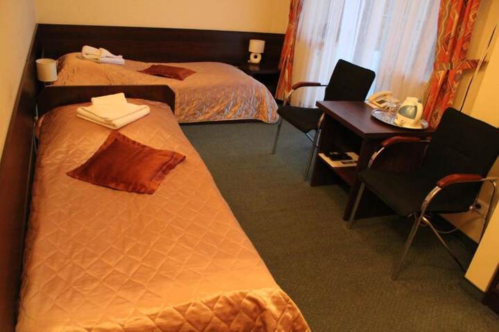 Room 7 of 73
