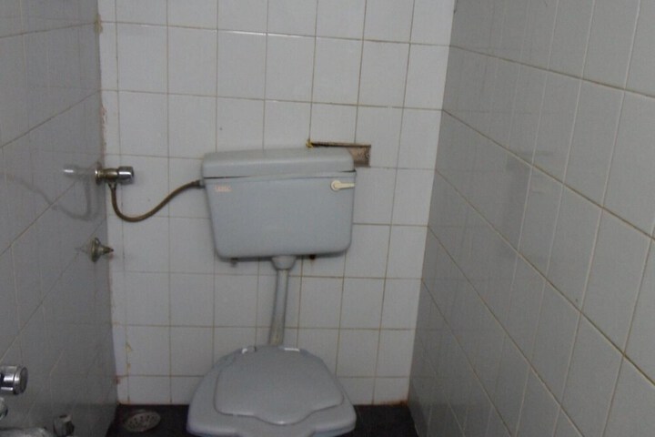 Room 15 of 22