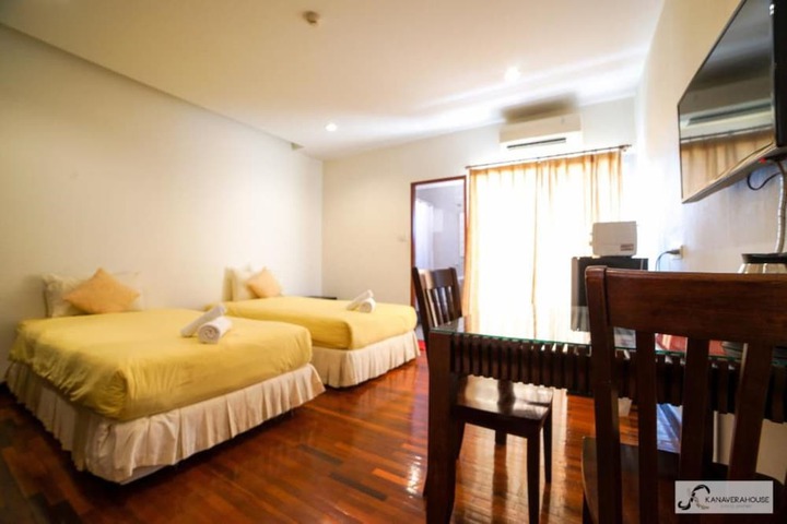 Room 16 of 40