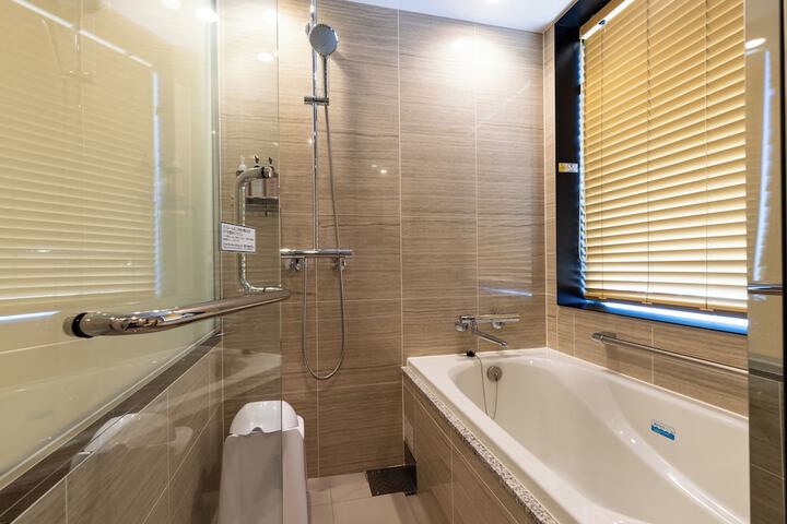 Bath Interior