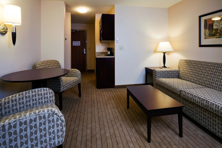 Room 3 of 56