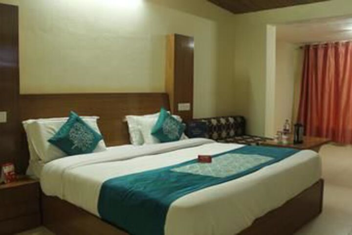 OYO Rooms Lake View Mall Road 1