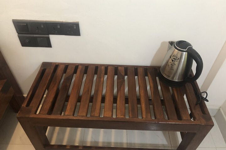 Room 9 of 12