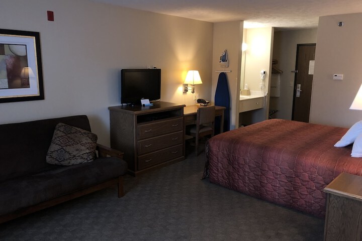 Room 16 of 35