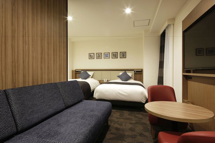 Room 8 of 41
